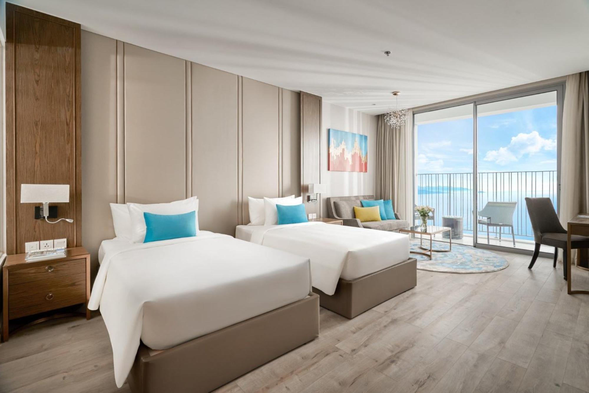 Panorama Beachfront Nha Trang Exterior foto